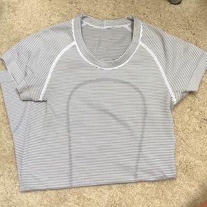 Lululemon swiftly tech short sleeve
